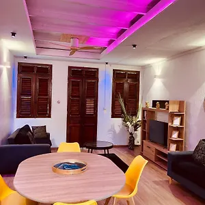 Loft T2 En Couleur En Plein Centre Martinique Appartement Fort-de-France