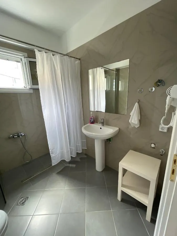 Horizon View Rooms Himarë 0*,  Albanie